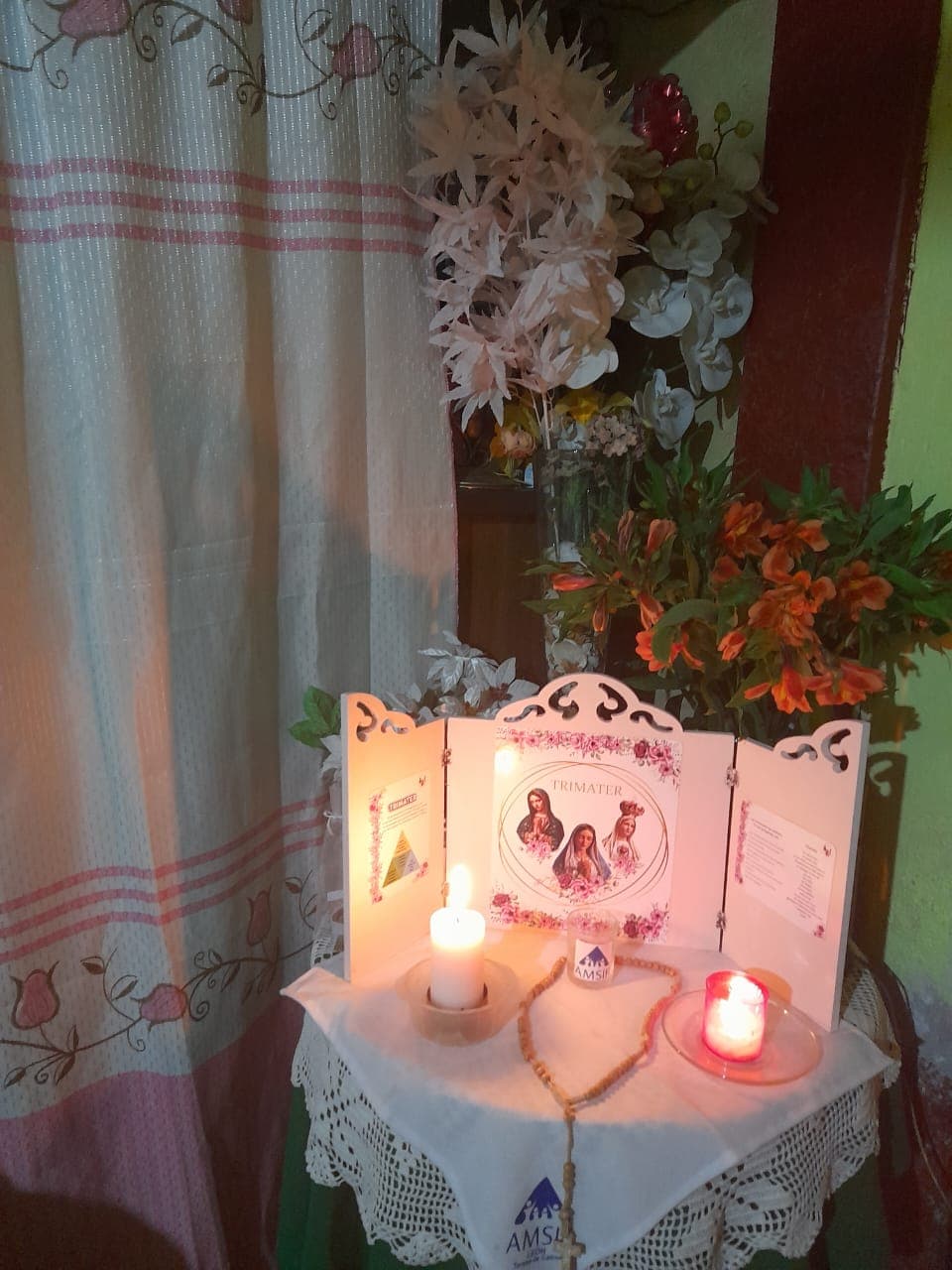 Altar de TRÍMATER